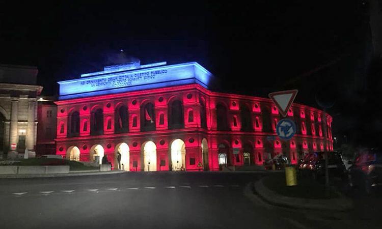 Giornata delle Ostetriche lo Sferisterio si veste di rosso:” celebriamo l’umanità e la Professionalità”